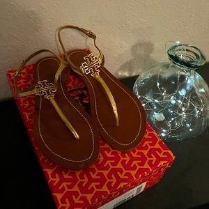 Tory Burch Melinda Flats Thong sandals size 7.5